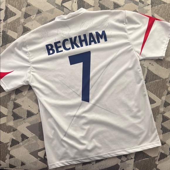 David Beckham Jersey - White Men's Shirt with Red and Blue Accents - Picture 1 of 7